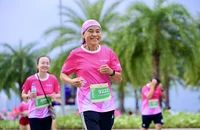 Những đôi chân không tuổi trên đỉnh cao