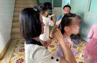 'Tui sinh tụi nhỏ ở trong tim...'