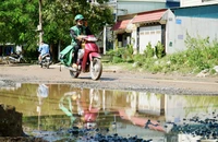 TP.HCM sẽ xử lý các tuyến đường hư hỏng, biển báo bị che khuất