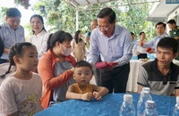 Chủ tịch TP.HCM Phan Văn Mãi chúc Tết công nhân Khu Công nghiệp Hiệp Phước