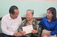 Chủ tịch Nguyễn Văn Được thăm, tri ân các Mẹ Việt Nam Anh hùng 
