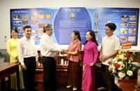 Lãnh đạo MTTQ TP.HCM thăm gia đình, tri ân cố kiến trúc sư Huỳnh Tấn Phát, cố bác sĩ Phùng Văn Cung