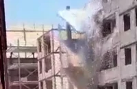 VIDEO: Nhà đang phá dỡ đè sập liên hoàn loạt toà cao tầng bên cạnh, 16 người thương vong