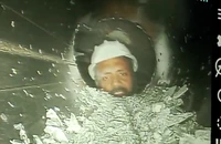 VIDEO quay cảnh 41 công nhân kẹt dưới đường hầm sập đã 10 ngày