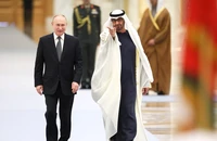VIDEO: Ông Putin đến UAE và Saudi Arabia, được tiếp đón trọng thị