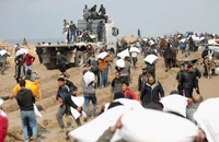 Mất bao lâu để Mỹ xây xong cảng tạm thời ở Gaza đưa viện trợ vào?