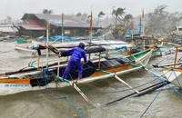 Bão Usagi đổ bộ vào Philippines, hàng nghìn người sơ tán