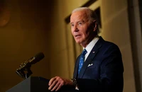 Tổng thống Mỹ công bố ngày ân xá lớn nhất lịch sử