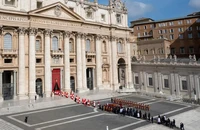 Vatican ngày nắng đẹp tiễn đưa Giáo hoàng Francis