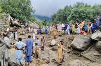 Kinh hoàng mưa lũ 'như ngày tận thế', gần 200 người thiệt mạng ở Pakistan