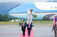Sự nồng hậu ông Trump dành cho ông Putin tại thượng đỉnh Alaska