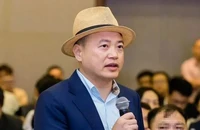 Khởi tố, tạm giam 'Shark Bình' và 9 người khác