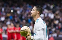 Ronaldo đã rất gần với mái nhà xưa Real Madrid