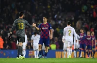 Courtois chế nhạo Barca như những gã hề