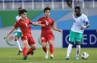 Táo bạo Nutifood tài trợ U-23 Việt Nam đá… V-League
