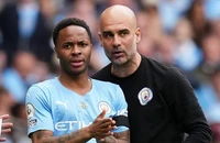 Sterling bị mắng dù... không làm gì