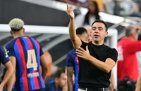 Xavi 'nổ lớn' khi giúp Barca đánh bại Real