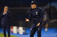 Thua đau đội bóng yếu, Chelsea sa thải HLV Tuchel