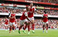 Arsenal phục hận Tottenham