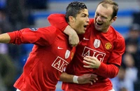 Ronaldo khen mình đẹp trai hơn Rooney