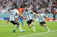 Messi thú nhận khó khăn sau màn ảo thuật kỳ diệu