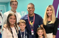 Mbappe gặp gia đình con gái ông Trump