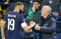 HLV Deschamps giận dữ khi bị hỏi về việc Benzema quay lại tuyển Pháp