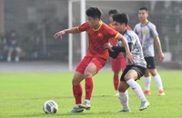 Thầy trò Hoàng Anh Tuấn tập huấn UAE, quyết giành vé chơi World Cup