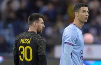 Ronaldo kiếm tiền ít hơn Messi