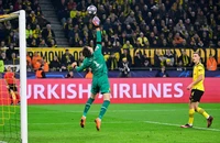 Man United săn ngôi sao Bundesliga thay thế De Gea 