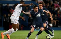 'Chiếc áo PSG quá chật so với đẳng cấp của Messi'