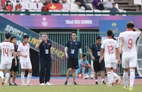 Khi HLV Troussier so sánh U-22 Việt Nam với thời của ông Park…