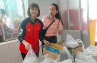 Cơm có thịt của Trang…