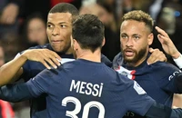 Messi xúc động nói lời cuối ở PSG với bạn chung phòng