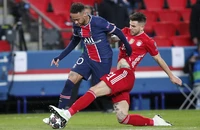 PSG đổ tiền mua sao, HLV Galtier có thể ngồi tù 3 năm 