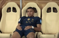 PSG gây sức ép lớn, Mbappe vẫn ở lại dù ngồi dự bị