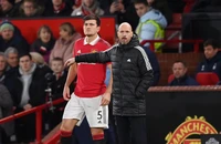 HLV Ten Hag nói điều phũ phàng với Maguire