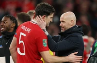 Ten Hag san bằng kỷ lục sau 118 năm ở Man United, đội trưởng Bruno bênh vực Maguire