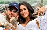Cướp tấn công nhà người tình của Neymar