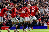 Hàng tấn công điên rồ của Manchester United 