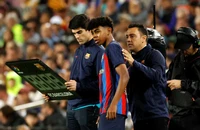 Thần đồng của Barca bất mãn với HLV Xavi 