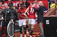 Man United mất nửa đội hình ở chuyến làm khách Everton
