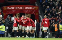 Ten Hag đáp trả cực sốc sau trận thắng Chelsea