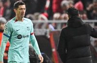 Sau trận thua sốc, Barca chọn sẵn HLV thay thế Xavi