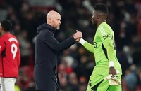 Thủ môn Onana làm hại thầy Ten Hag