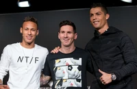 Ronaldo vượt qua Messi và Neymar, thua xa Benzema
