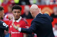 HLV Ten Hag lấp lửng về tương lai của Sancho