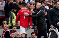 Man United sa thải Ronaldo là đúng