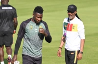 Onana lên tiếng sau khi từ Man United tập trung đội tuyển muộn
