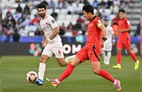 Son Heung-min qua mặt Ronaldo đoạt giải hay nhất châu Á